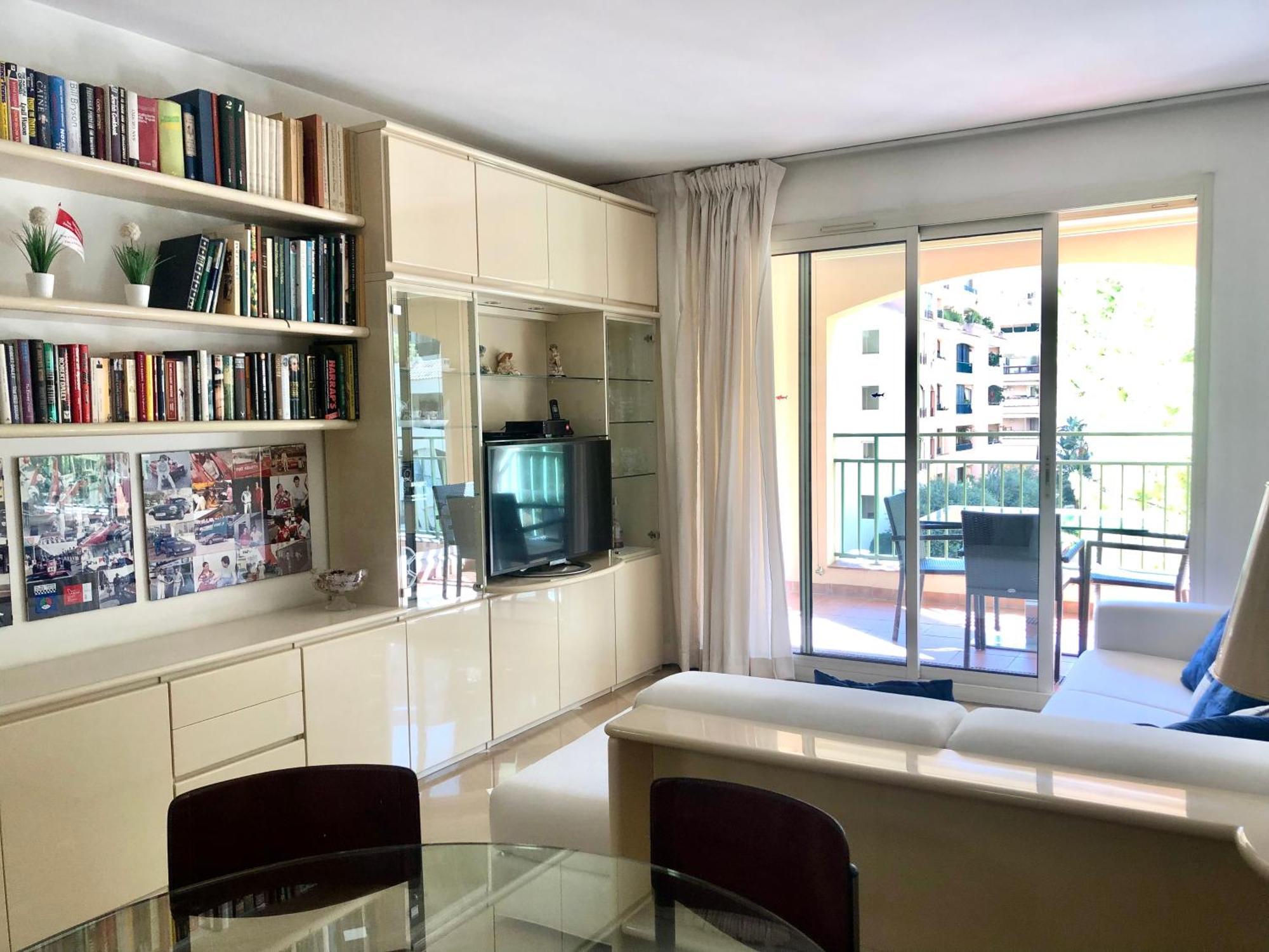 Monaco, Elegant, Quiet, Recently Renovated Apartment With Terrace, Pool, Garden View Монте Карло Екстериор снимка