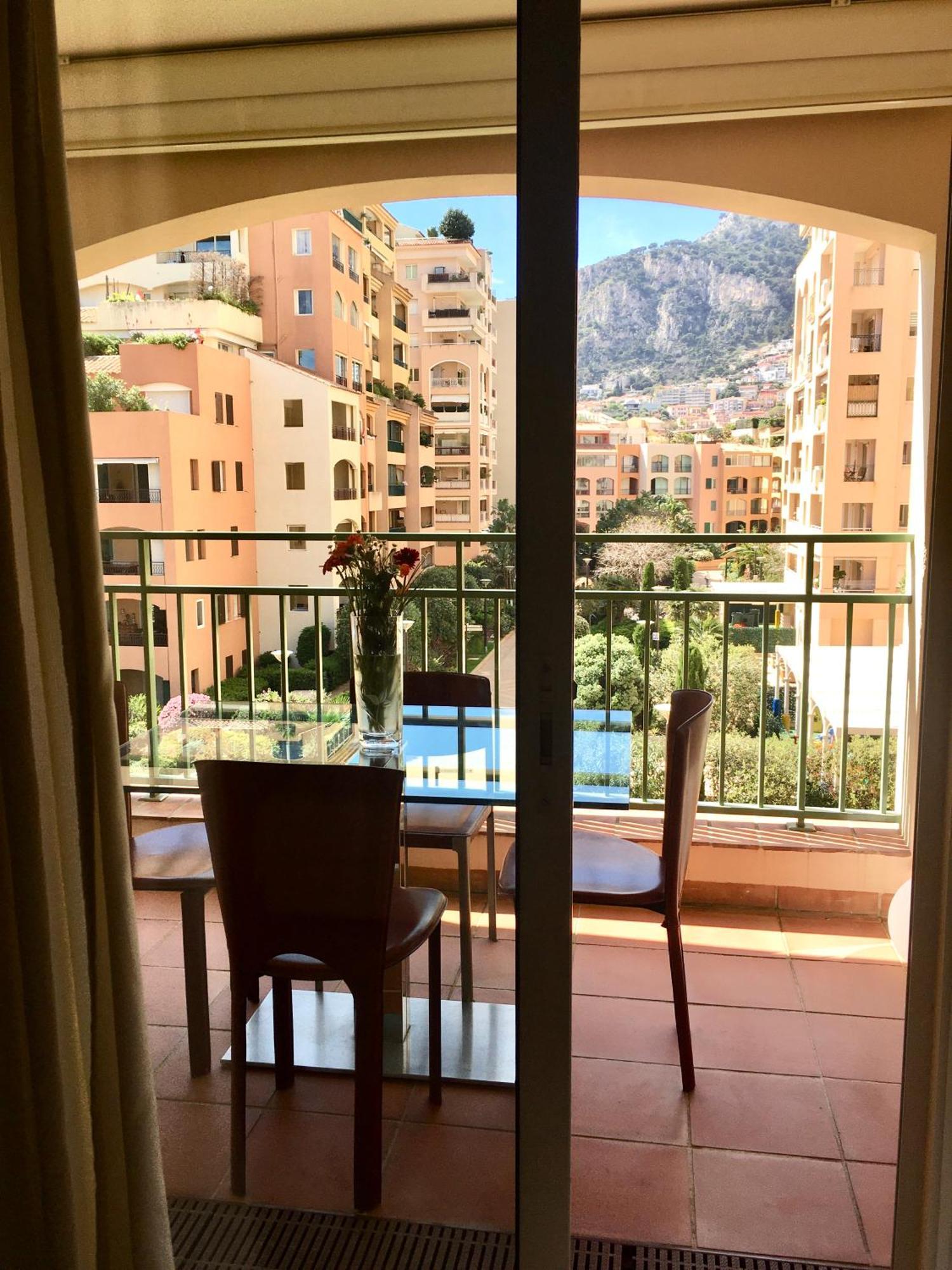 Monaco, Elegant, Quiet, Recently Renovated Apartment With Terrace, Pool, Garden View Монте Карло Екстериор снимка